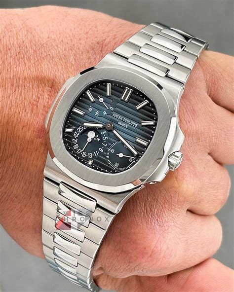 patek nautilus moonphase.